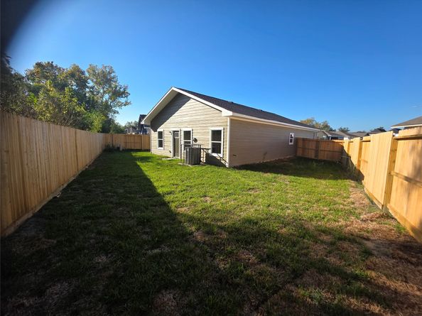 9920 Dipping Brook Street, Houston TX 77076