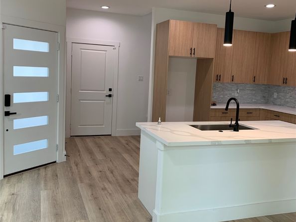 9026 Scott Street, Houston TX 77051