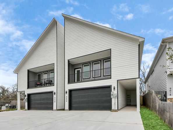 9026 Scott Street, Houston TX 77051
