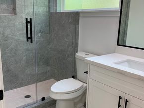 9026 Scott Street, Houston TX 77051