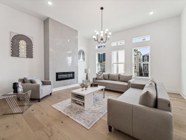 2122 Oatfield Drive, Houston TX 77018