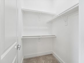 2122 Oatfield Drive, Houston TX 77018