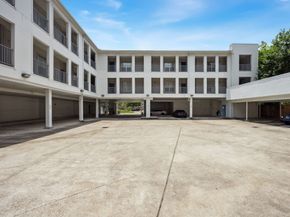 207 Pierce Street 205, Houston TX 77002