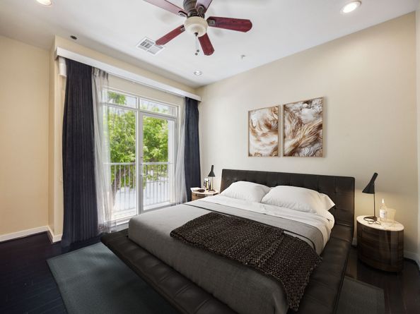 207 Pierce Street 205, Houston TX 77002