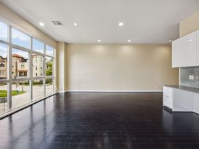 207 Pierce Street 205, Houston TX 77002