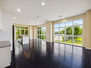 207 Pierce Street 205, Houston TX 77002