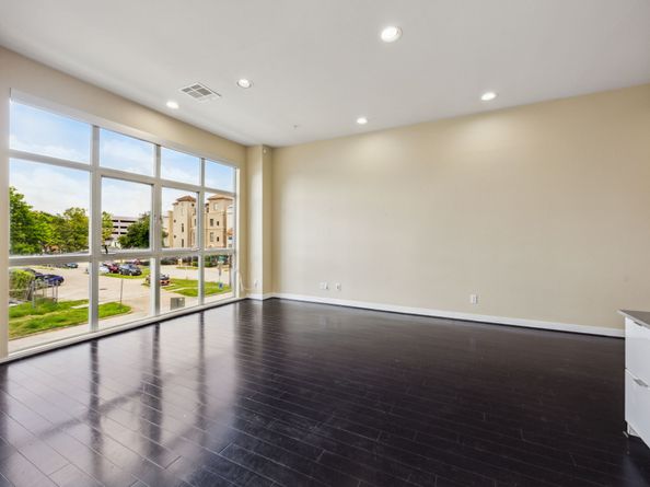 207 Pierce Street 205, Houston TX 77002