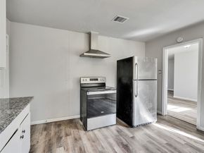 7622 S Hall Street, Houston TX 77028