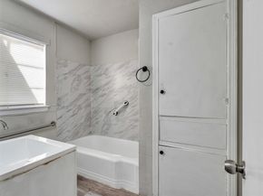 7622 S Hall Street, Houston TX 77028