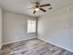 7622 S Hall Street, Houston TX 77028