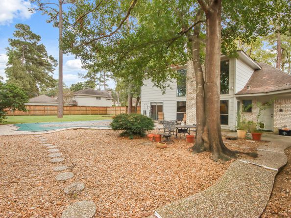 11802 Normont Drive, Houston TX 77070