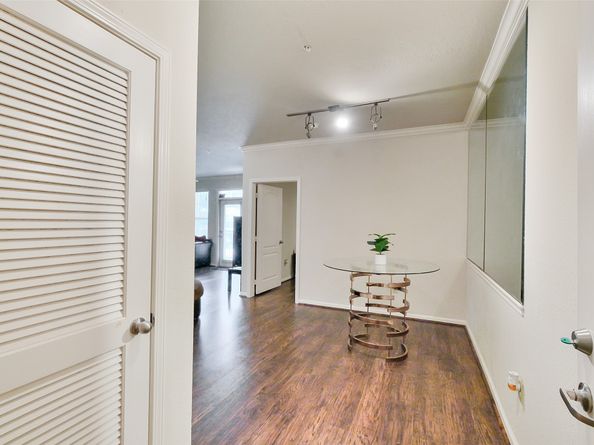 1711 Old Spanish Trail 128, Houston TX 77054