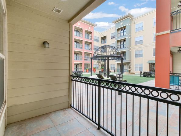 1711 Old Spanish Trail 128, Houston TX 77054