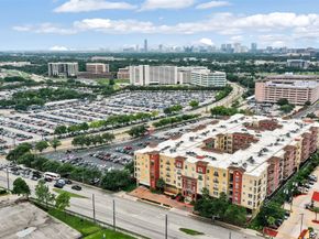 1711 Old Spanish Trail 128, Houston TX 77054