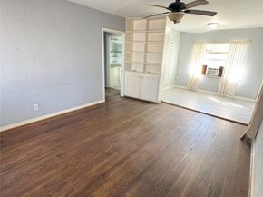 943 W 43rd Street, Houston TX 77018