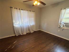 943 W 43rd Street, Houston TX 77018