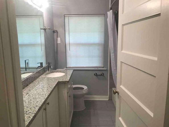 943 W 43rd Street, Houston TX 77018