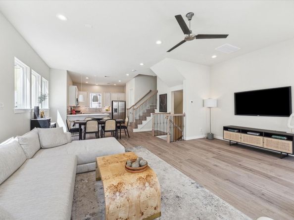 3099 Hicks Street, Houston TX 77007