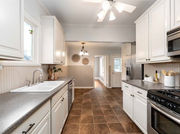 1222 Arlington Street, Houston TX 77008