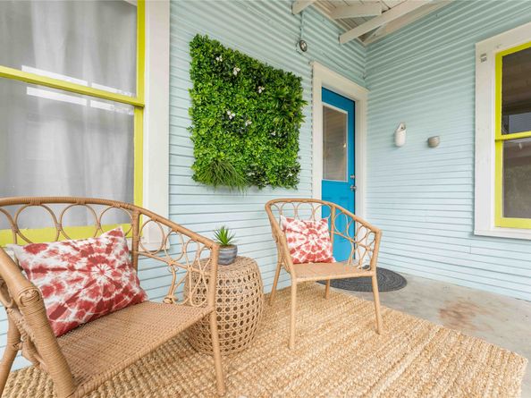 1222 Arlington Street, Houston TX 77008