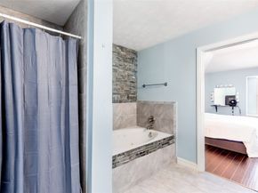 18042 Noble Forest Drive, Humble TX 77346