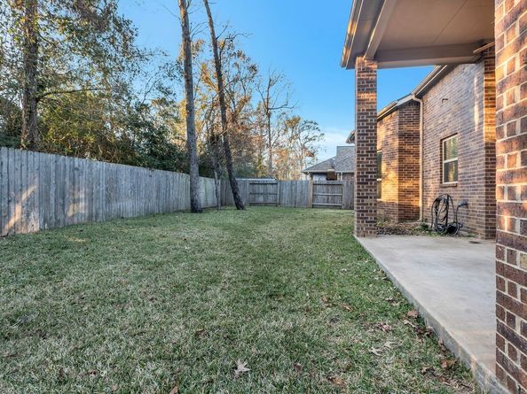 18418 Hounds Lake Drive, New Caney TX 77357