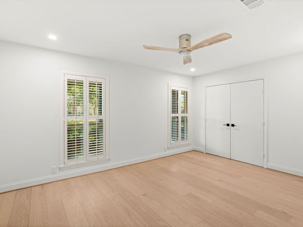 5826 Dumfries Drive, Houston TX 77096