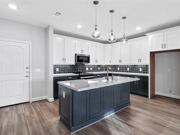 6804 Westview Drive 3404, Houston TX 77055