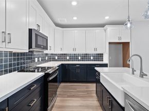 6804 Westview Drive 3404, Houston TX 77055