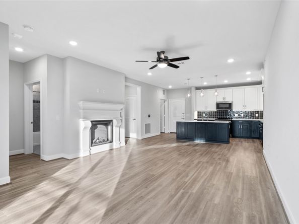 6804 Westview Drive 3404, Houston TX 77055