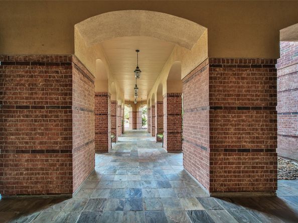 2815 Kings Crossing Drive 214, Kingwood TX 77345