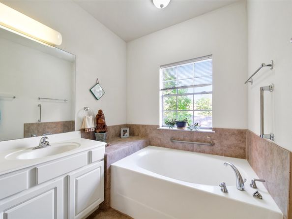 2815 Kings Crossing Drive 214, Kingwood TX 77345