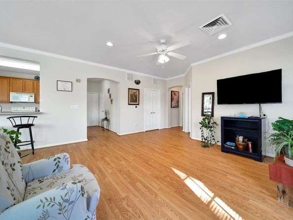 2815 Kings Crossing Drive 214, Kingwood TX 77345