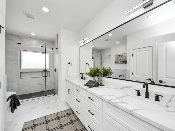 2432 Harrington Street, Houston TX 77026