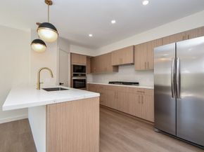 426 E Fair Harbor Lane, Houston TX 77079