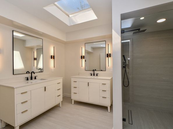 426 E Fair Harbor Lane, Houston TX 77079