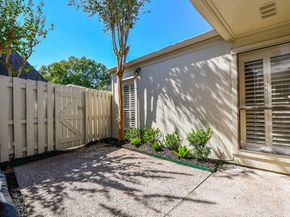 426 E Fair Harbor Lane, Houston TX 77079