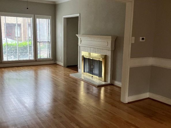 11711 Memorial Drive 143, Houston TX 77024