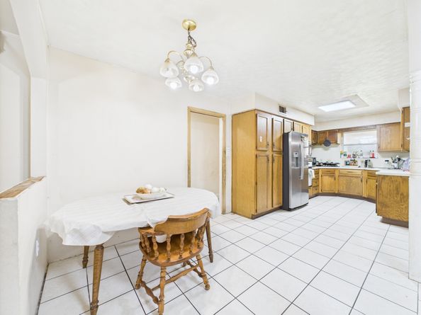 8206 Dillon Street, Houston TX 77061