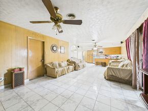 8206 Dillon Street, Houston TX 77061