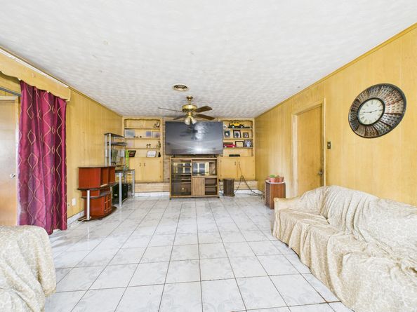 8206 Dillon Street, Houston TX 77061