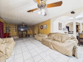 8206 Dillon Street, Houston TX 77061