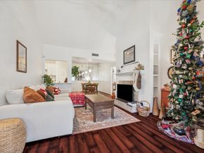 2100 Tanglewilde Street 318, Houston TX 77063