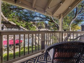 2100 Tanglewilde Street 318, Houston TX 77063