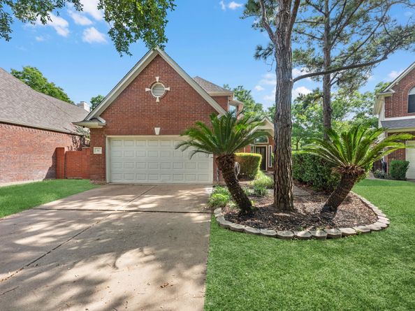 36 Grants Lake Circle, Sugar Land TX 77479