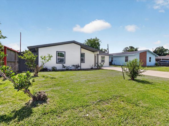 2114 Linden Creek Lane, Houston TX 77017