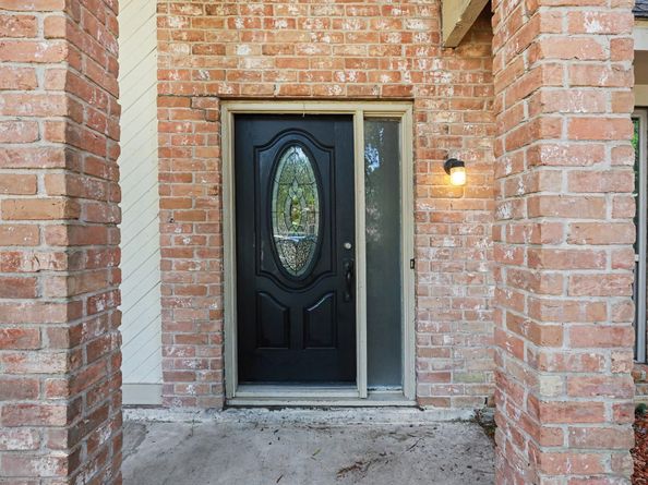 2174 Little Cedar Drive, Houston TX 77339