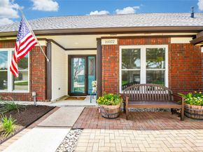 16022 Surrey Woods Drive, Friendswood TX 77546