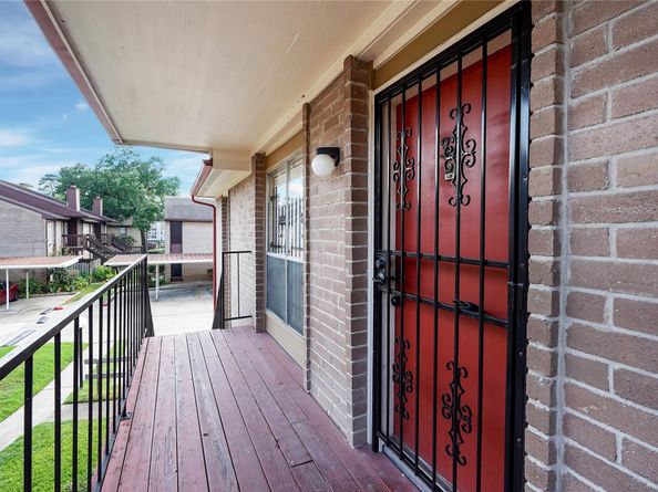 12955 Woodforest Boulevard 32, Houston TX 77015