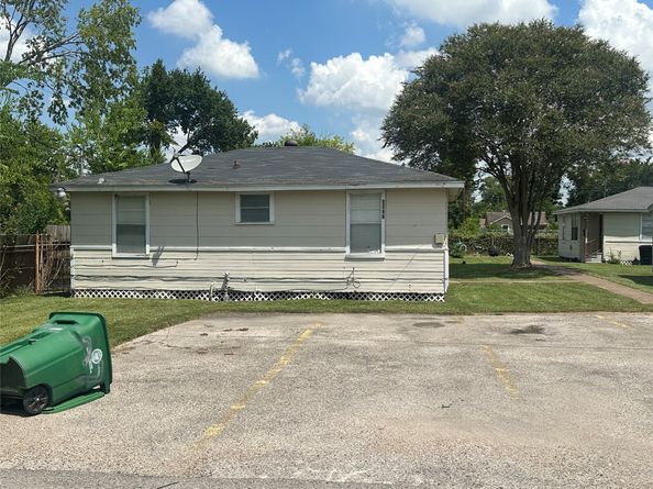 3923 Caplin Street, Houston TX 77026